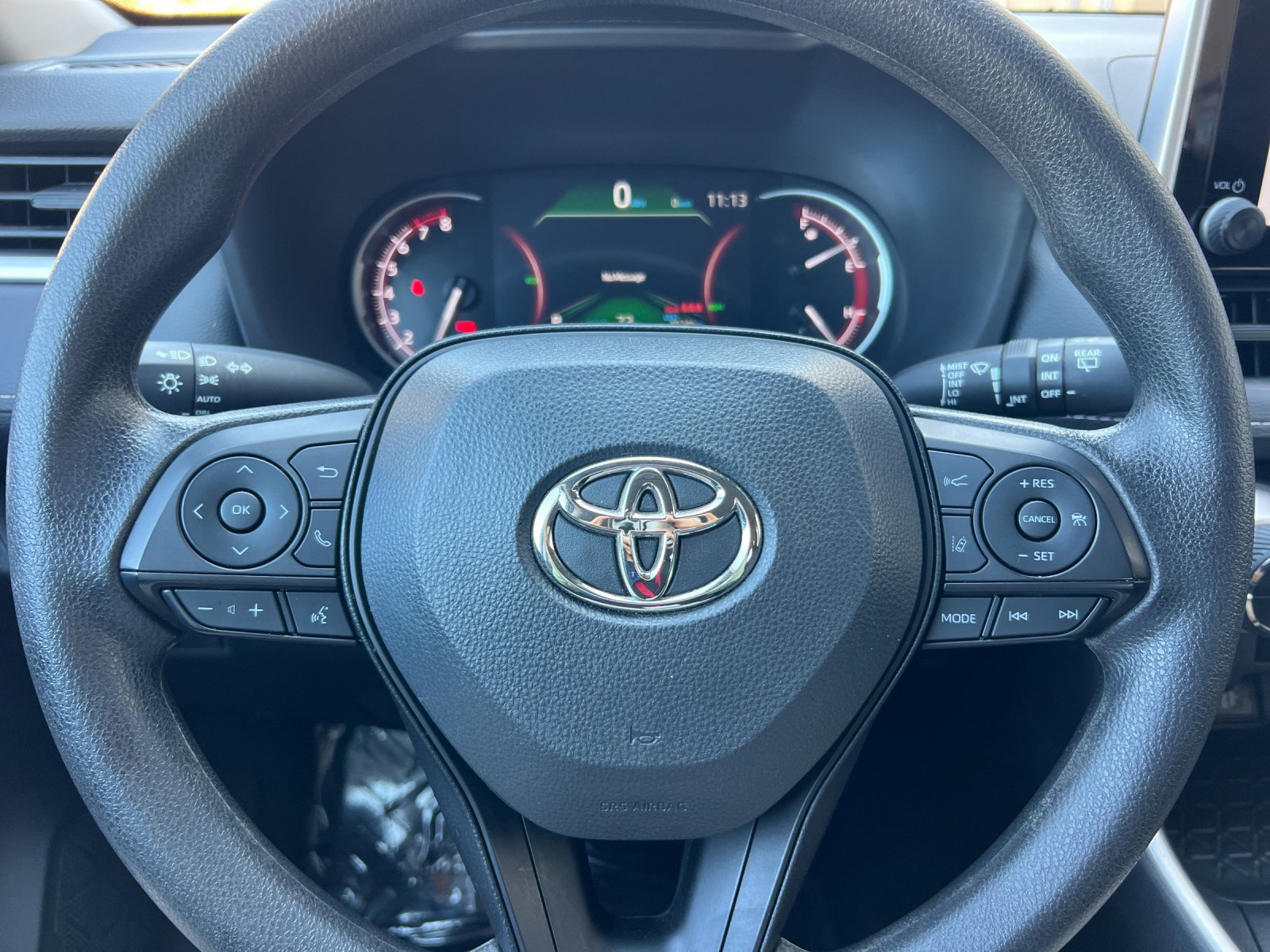 Used 2025 Toyota RAV4 XLE AWD/4WD image 22
