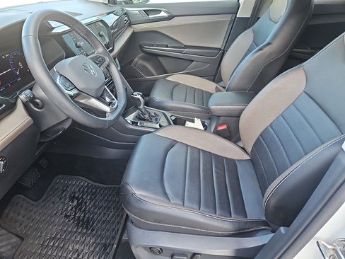 Certified 2022 Volkswagen Taos SEL image 31