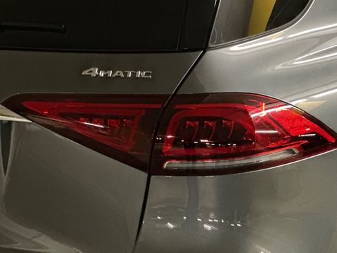 Used 2021 Mercedes-Benz GLE 350 4MATIC image 28