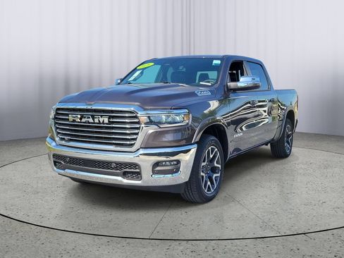 Used 2026 RAM 1500 Laramie AWD/4WD image 9