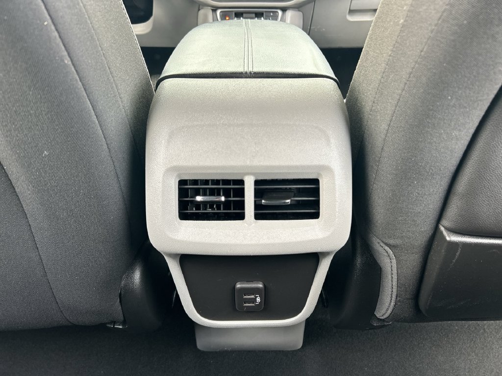 Used 2023 GMC Terrain SLE FWD image 21