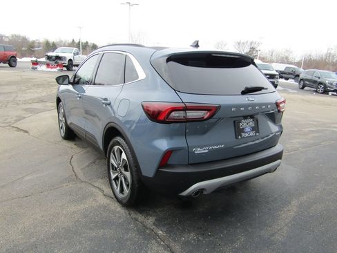 Used 2025 Ford Escape Platinum w/ Premium Technology Package image 5