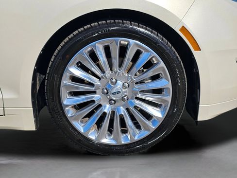Used 2014 Lincoln MKZ w/ Equipment Group 102A Reserve FWD image 27