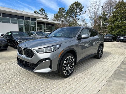 New 2026 BMW X2 xDrive28i w/ Convenience Package image 10