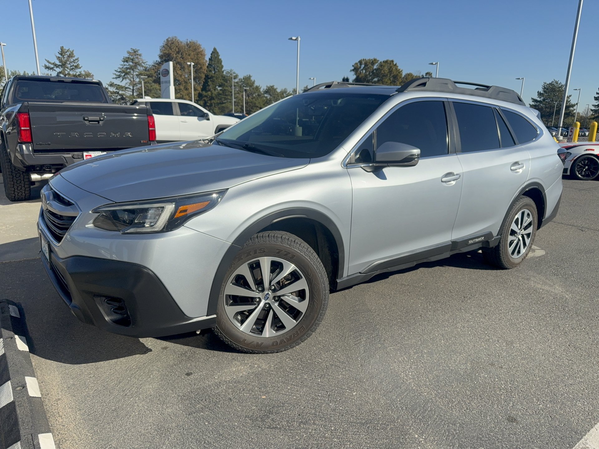 Used 2020 Subaru Outback Premium w/ Popular Package #1 AWD/4WD image 1