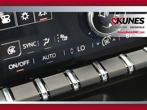 New 2025 GMC Acadia AT4 w/ LPO, Floor Liner Package image 24