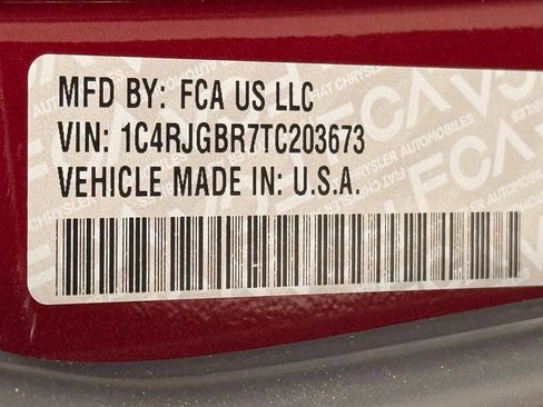 New 2026 Jeep Grand Cherokee Limited w/ Luxury Tech Group II RWD image 37