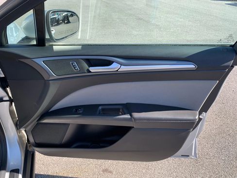 Used 2016 Ford Fusion S image 20