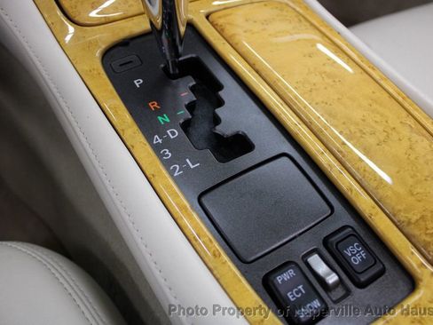 Used 2003 Lexus SC 430 Convertible image 26