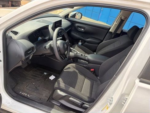 Used 2025 Honda HR-V LX image 11