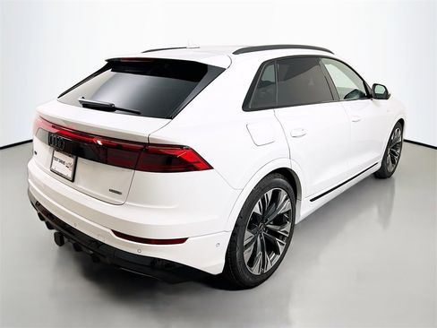 New 2026 Audi Q8 Premium Plus image 7