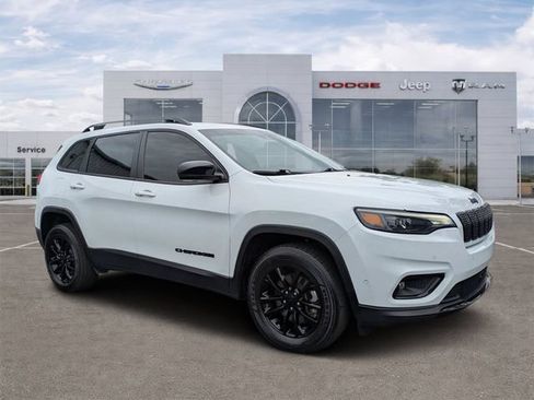 Certified 2023 Jeep Cherokee Altitude Lux AWD/4WD image 1