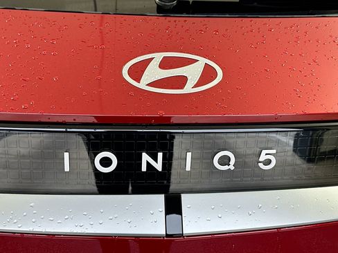 New 2026 Hyundai Ioniq 5 SEL image 22