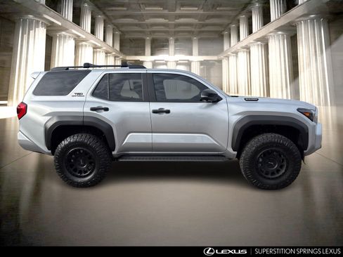 Used 2025 Toyota 4Runner TRD Off-Road Premium image 3