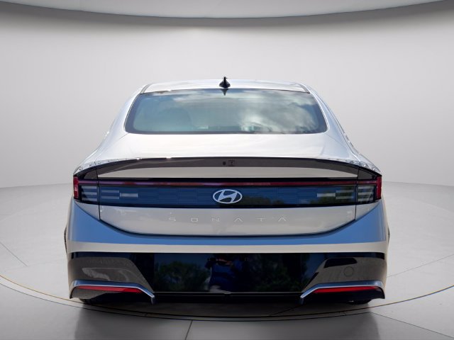 New 2026 Hyundai Sonata SEL FWD image 4
