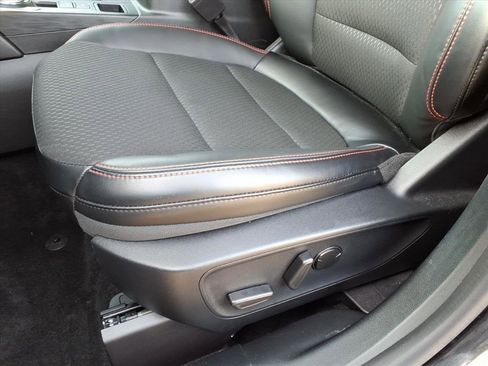 Used 2025 Ford Escape ST-Line Select w/ Tech Pack #1 image 12