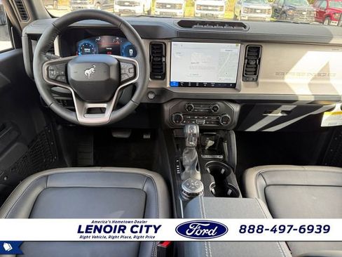 New 2026 Ford Bronco Outer Banks w/ Sasquatch Package image 15