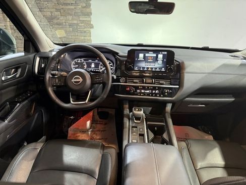 Certified 2024 Nissan Pathfinder SL w/ SL Premium Package image 26