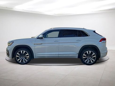 Used 2022 Volkswagen Atlas Cross Sport SEL Premium R-Line image 4