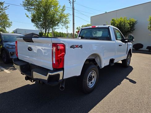 New 2025 Ford F250 XL w/ XL Chrome Package image 5