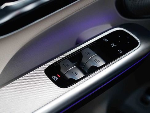 Used 2026 Mercedes-Benz GLC 300 4MATIC image 42