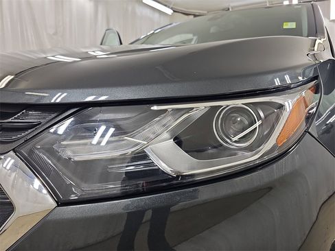 Certified 2021 Chevrolet Equinox LT image 36