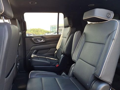Used 2023 Chevrolet Suburban Premier RWD image 14