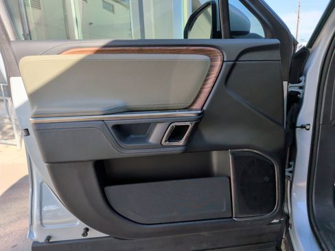 Used 2024 Rivian R1T Adventure AWD/4WD image 14