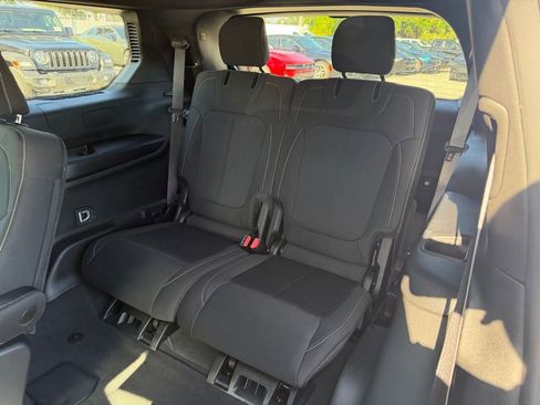 Certified 2025 Jeep Grand Cherokee L Laredo RWD image 29