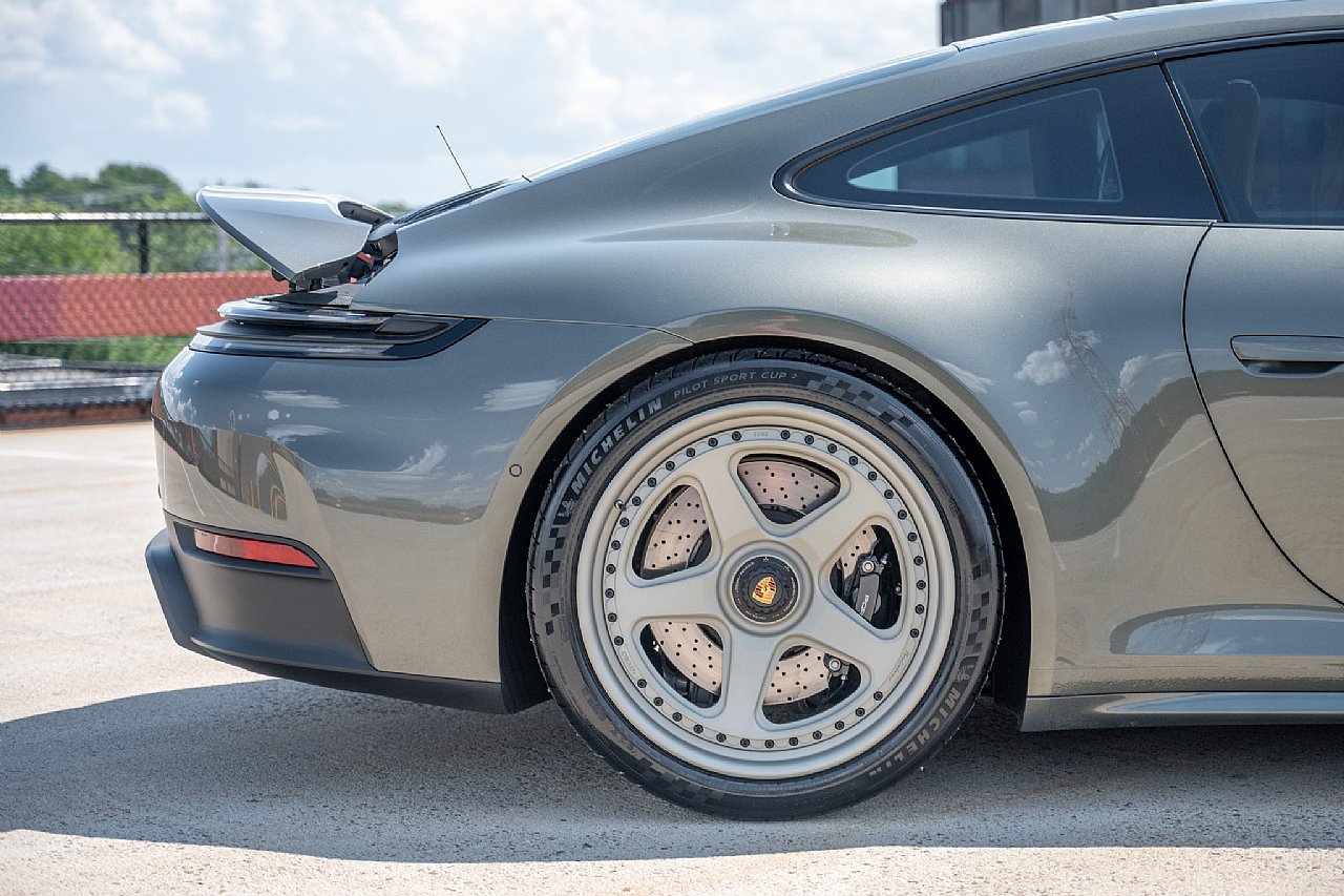 Used 2026 Porsche 911 Carrera GTS RWD image 18