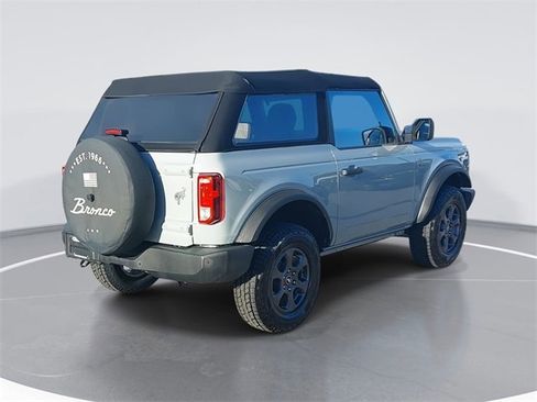 Certified 2022 Ford Bronco Big Bend image 3