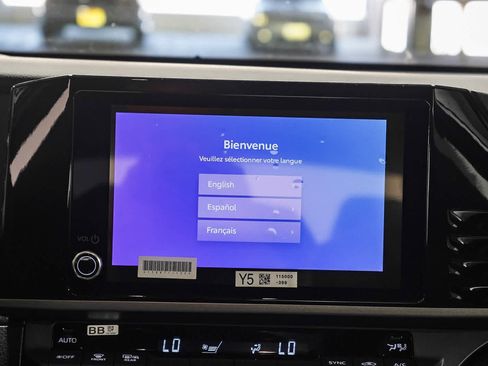 New 2025 Toyota Camry SE image 14