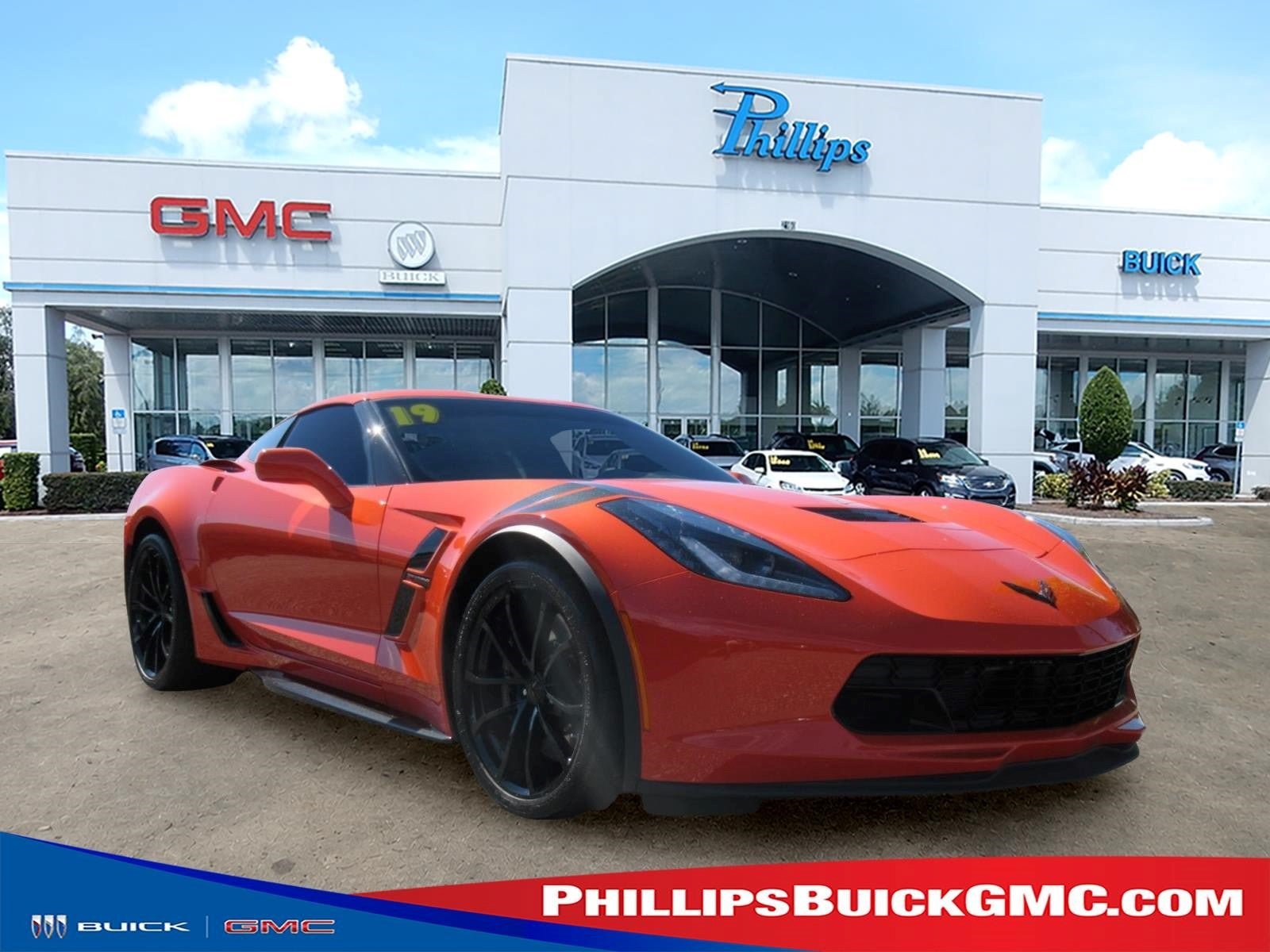 Used 2019 Chevrolet Corvette Grand Sport w/ Carbon Flash Badge Package RWD image 1