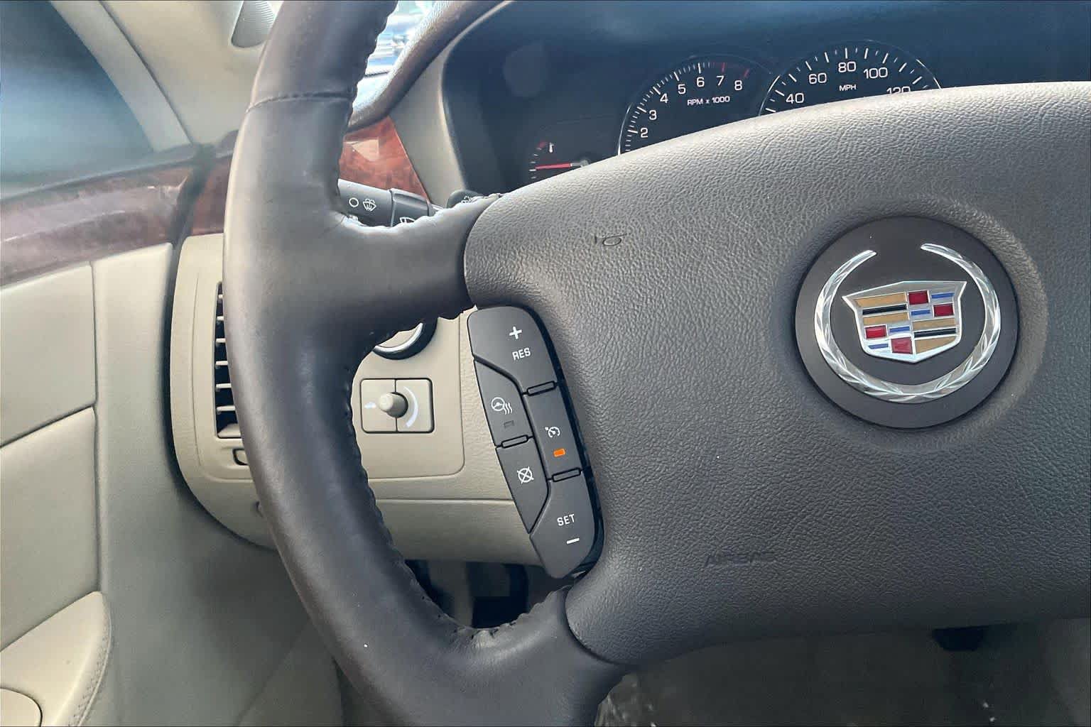 Used 2007 Cadillac DTS Luxury I FWD image 23
