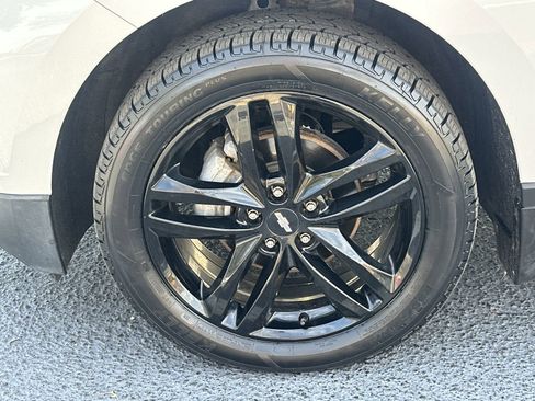 Used 2021 Chevrolet Equinox LT image 13