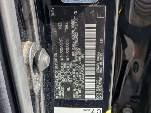 Used 2019 Toyota 4Runner TRD Off-Road Premium AWD/4WD image 40
