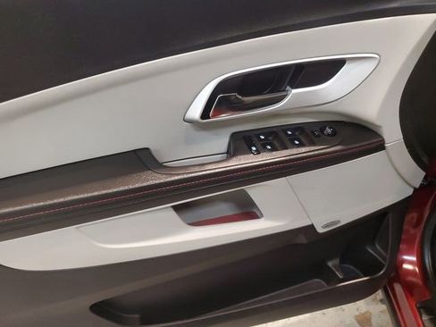 Used 2010 Chevrolet Equinox LT w/ Chrome Appearance Package image 13