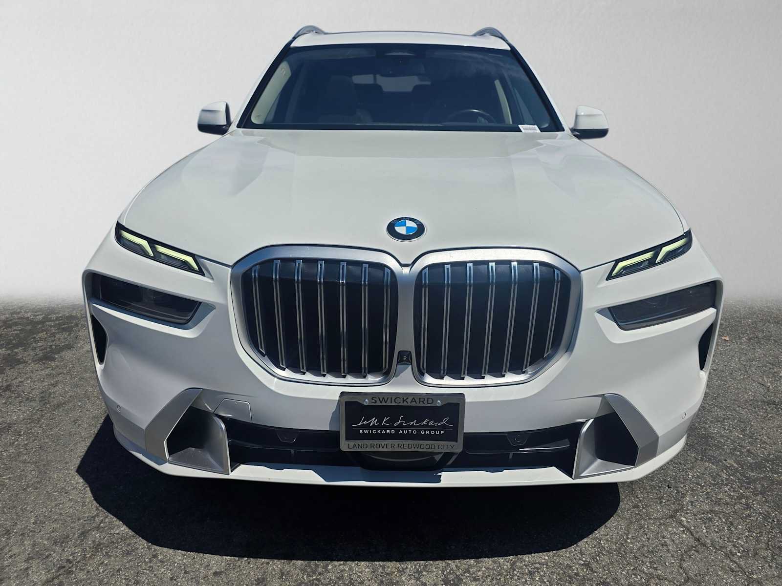 Used 2025 BMW X7 xDrive40i AWD/4WD image 8