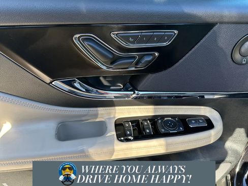 New 2026 Lincoln Corsair Reserve image 11