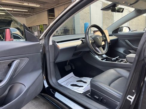 Used 2019 Tesla Model 3 Standard Range Plus RWD image 10