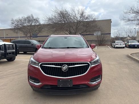 Used 2019 Buick Enclave Essence image 2