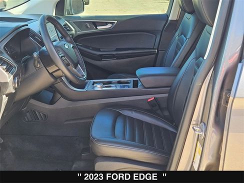 Used 2023 Ford Edge SEL w/ Convenience Package image 11