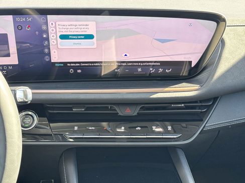 Used 2025 Buick Envision Sport Touring image 29