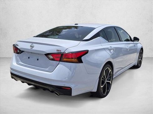 New 2026 Nissan Altima 2.5 SR FWD image 2