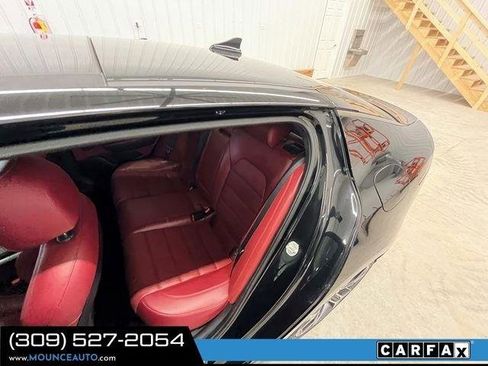 Used 2018 Kia Stinger GT2 AWD/4WD image 10