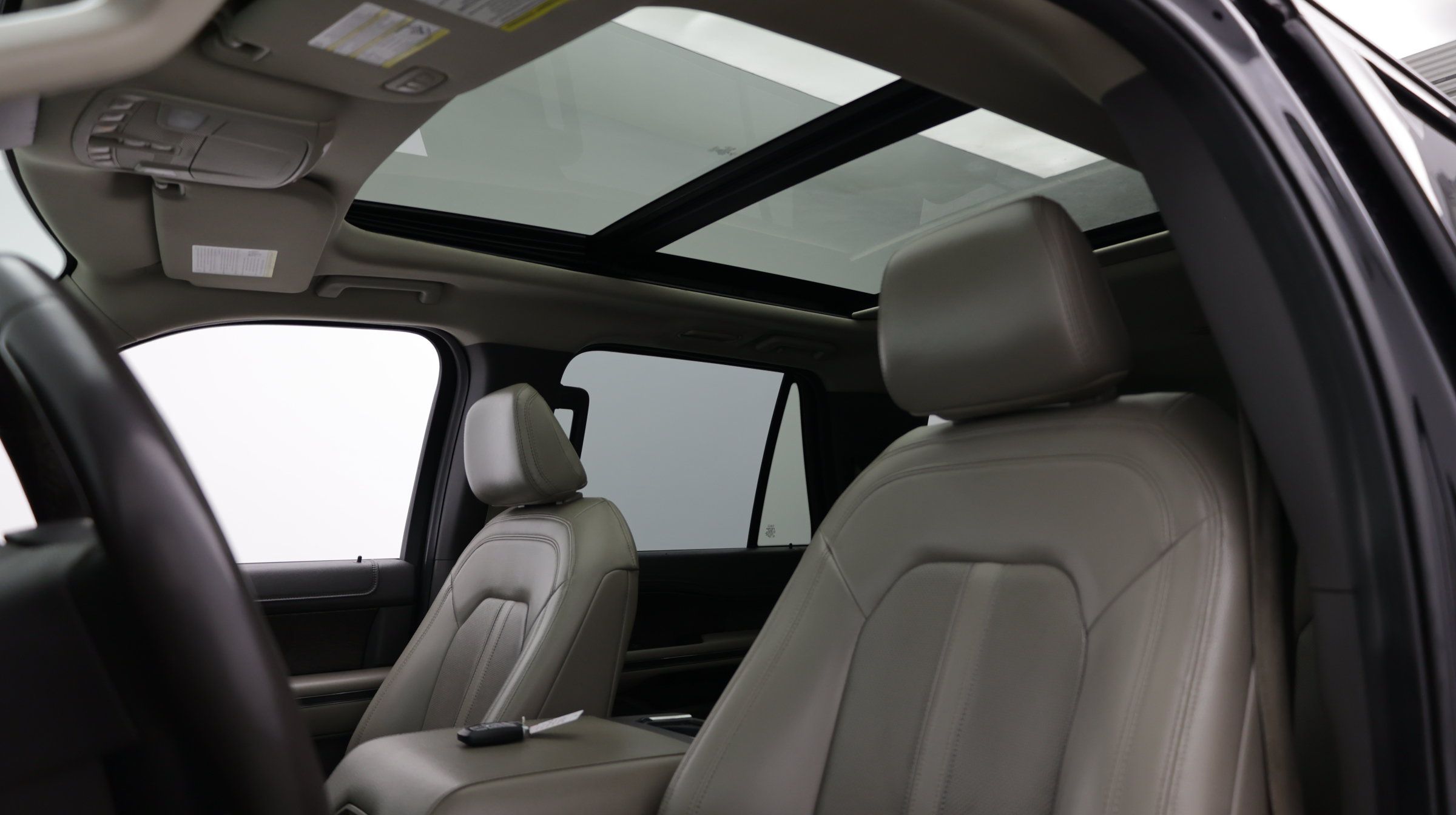Used 2021 Ford Expedition Max Limited RWD image 6