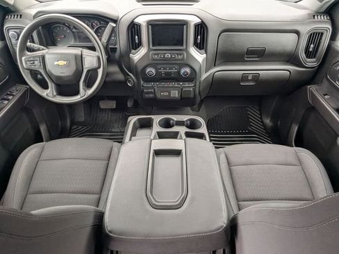 Used 2024 Chevrolet Silverado 2500 Custom w/ Custom Value Package image 16