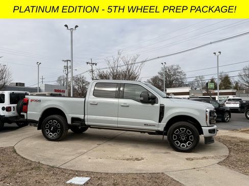 Used 2025 Ford F250 Platinum image 5