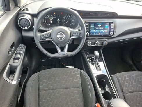 Certified 2024 Nissan Kicks SV image 11
