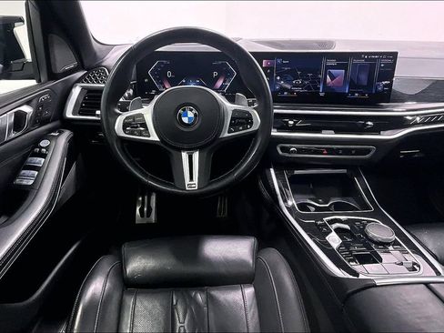 Certified 2023 BMW X7 M60i image 5